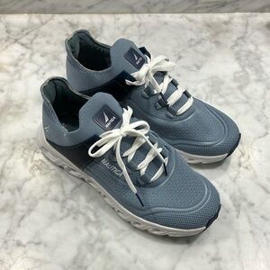 Nautica Kicia Light Blue and white Athletic Shoes women’s size 8.5 Spring